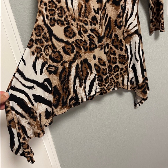 Chaus Flowly Leopard Print Women's Top Size: Large - Picture 4 of 4
